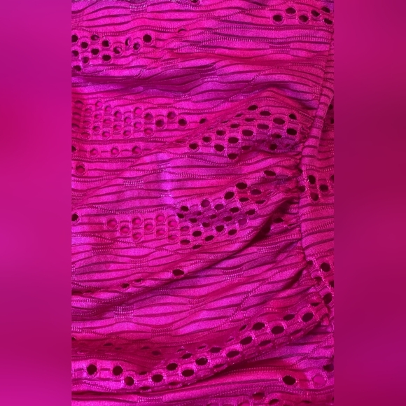 NEW BEYOND CONTROL Textured Perforated One Piece Swimsuit Bathing Suit Sz 10 - Picture 5 of 6